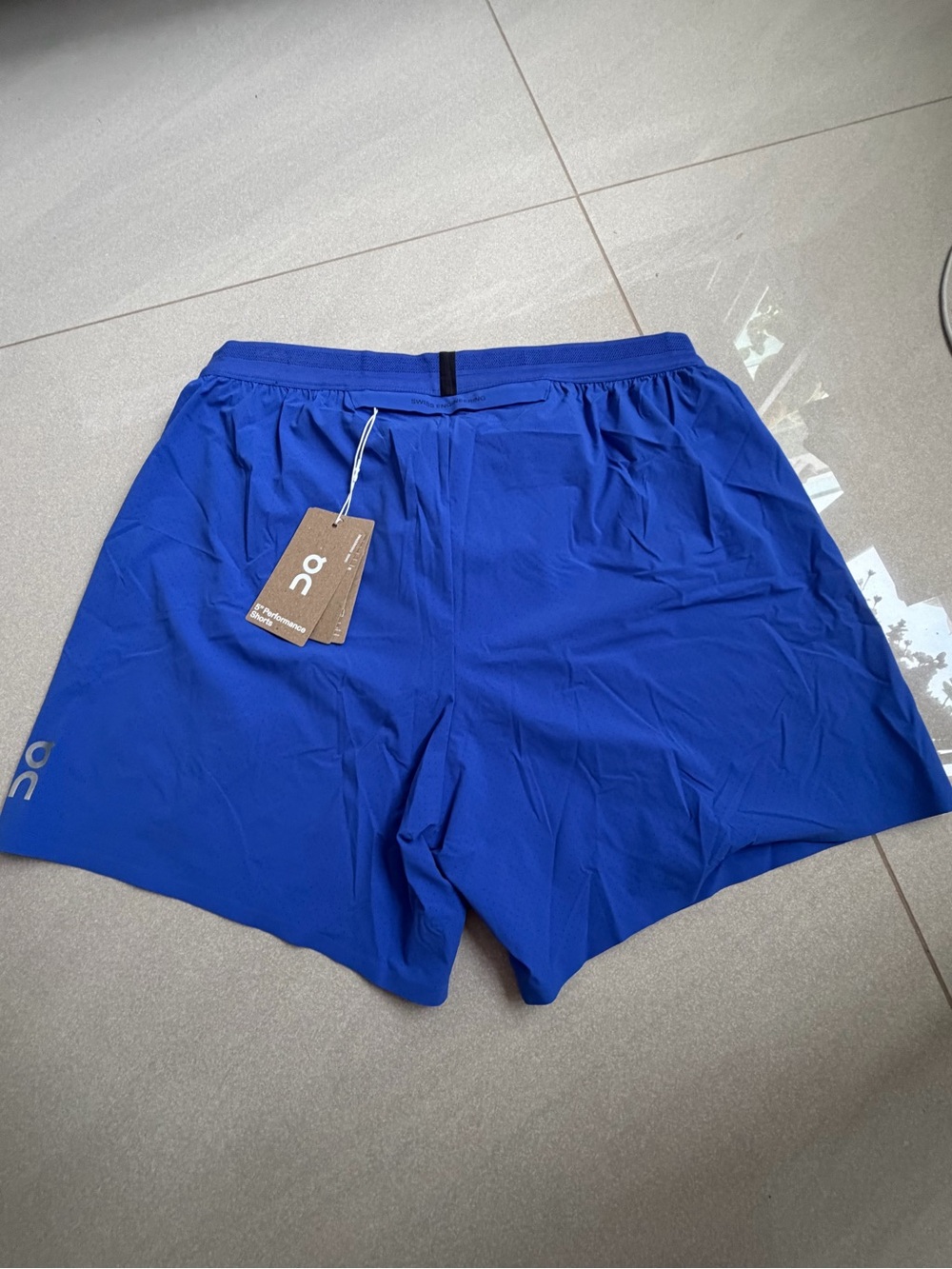 On Running Men’s 5” Performance Shorts Blue Size M NWT